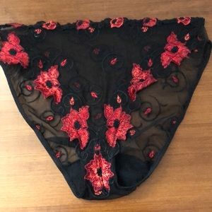 Lise Charmel Panty France Couture Embroidery.